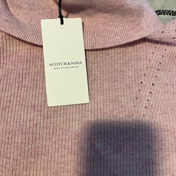 🆕Scotch & Soda pink turtleneck sweater - Picture 5 of 10